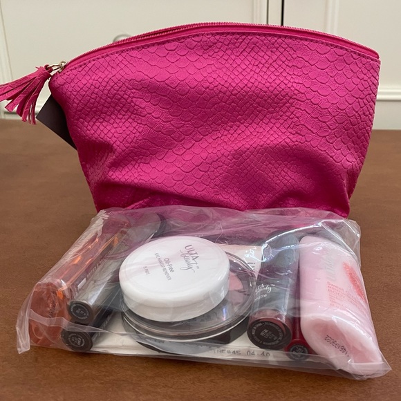 Ulta Beauty Other - NWT 🎉Host Pick🎉 Mystery Ulta Sampler- pink travel bag with 10! Ulta Products